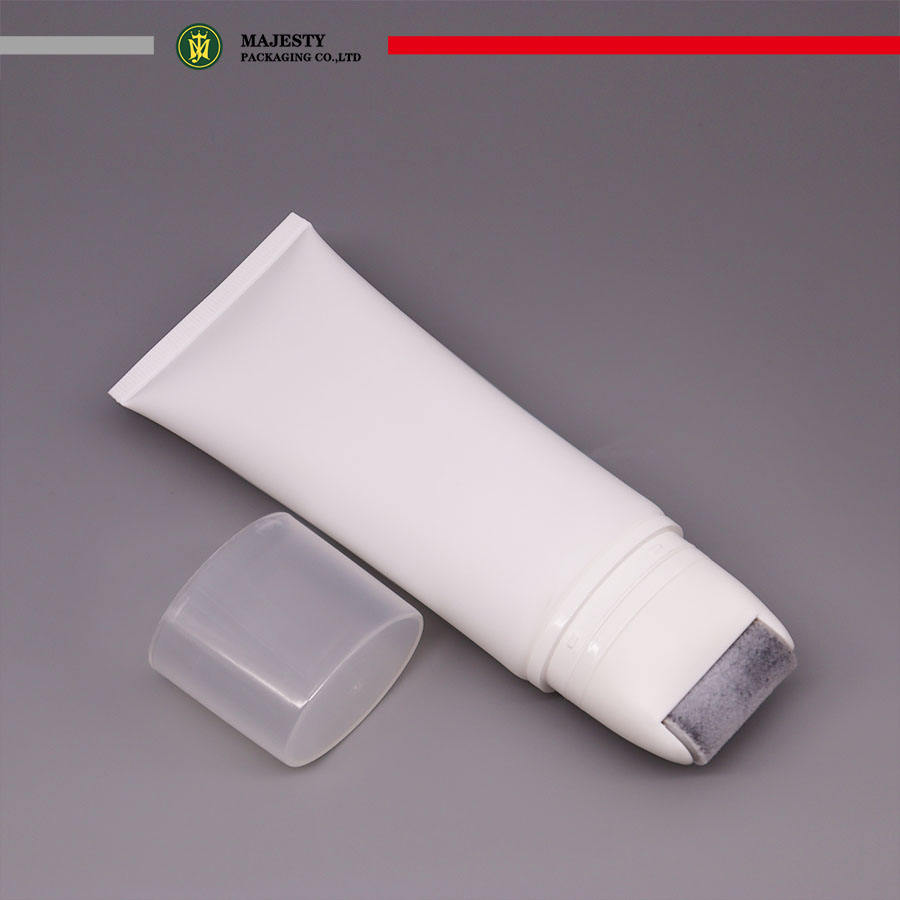 Tube en plastique personnalisé avec applicateur de massage à barre à rouleaux pour le tube à rouleaux cosmétique Soins corporels