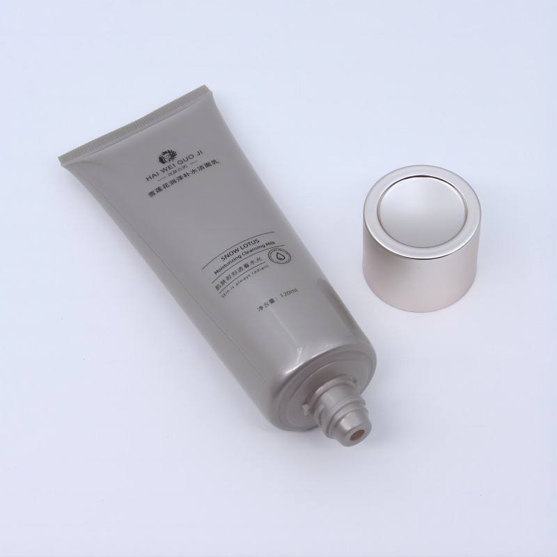 Tube de lotion en plastique souple OEM 120ML avec fonction de compression à extrémité ouverte pour crème solaire et nettoyants cosmétiques