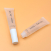 Tubes vides de brillant à lèvres en plastique avec tête de brosse, récipient à presser cosmétique propre, emballage pour le maquillage et le soin des lèvres