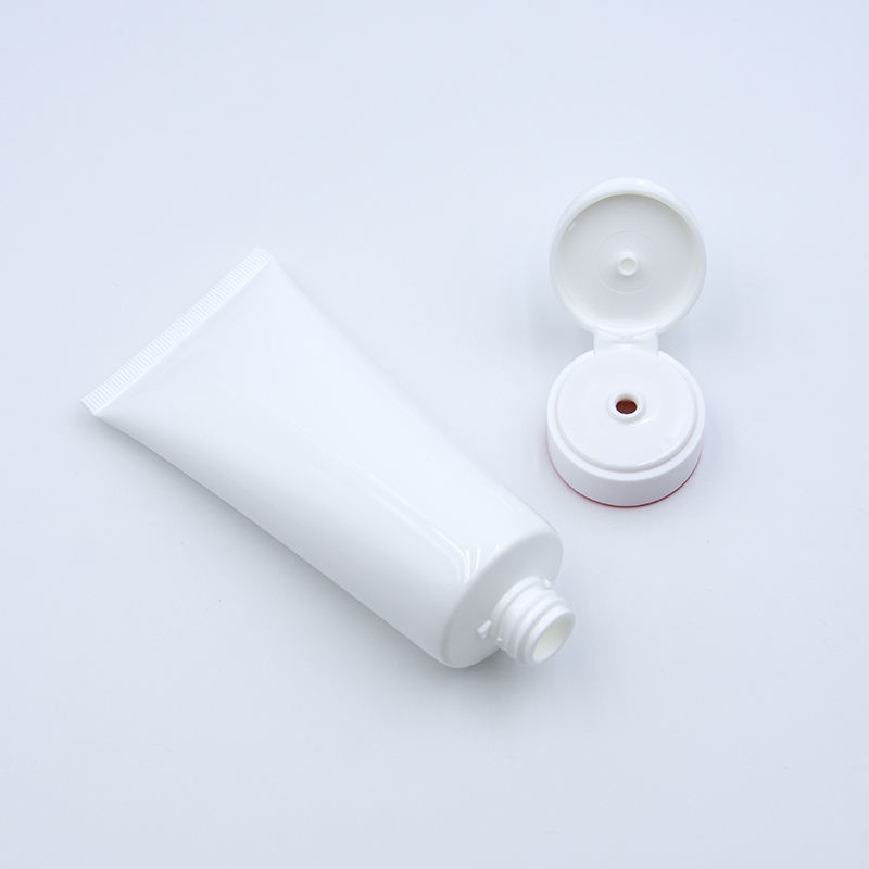 Tube en plastique cosmétique souple de tube de compression de lotion PE vide personnalisé avec dessus rabattable pour la surface de lavage du visage manipulée par estampage à chaud