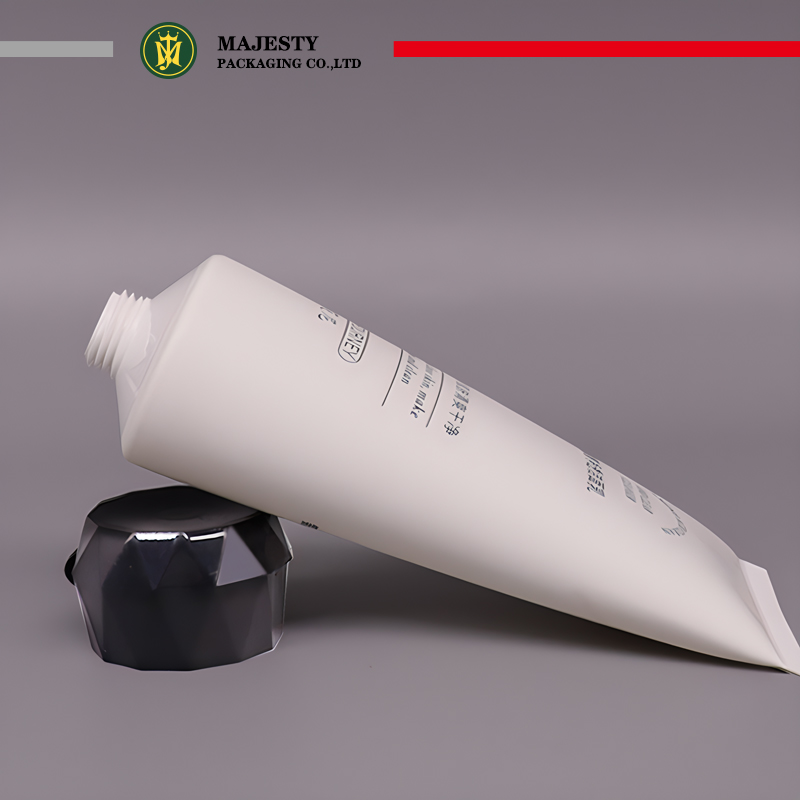 Tube de fond de teint vide personnalisé, capuchon rabattable de 40mm de diamètre, 60 ~ 150ml, pour Mascara et Lotion pour le corps, crème propre pour le visage, usage cosmétique
