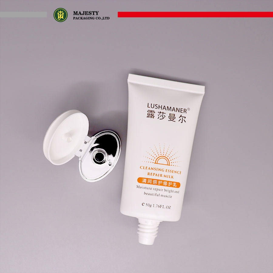 Tube mou cosmétique en plastique d'ODM d'OEM pour l'emballage de crème solaire Tube d'emballage de crème de BB avec l'emballage de crème solaire de forme ovale