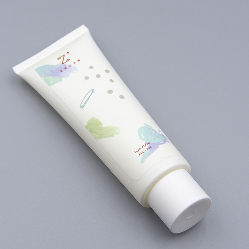 Tube en plastique souple personnalisé pour le lavage du visage et la lotion, emballage de crème pour les mains avec couvercle supérieur torsadé, conception personnalisée