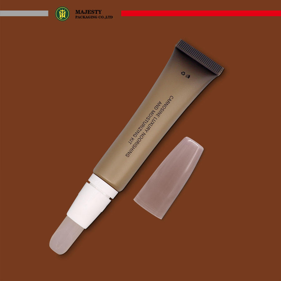 Tube rond de récipient de baume à lèvres de rouge à lèvres de brillant à lèvres de 8ml 10ml 15ml avec la brosse ou la tête de Silicone emballage de Tube cosmétique fonctionnel
