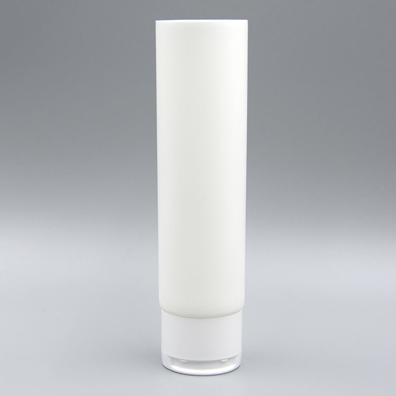 Tube cosmétique en plastique d'usine pour le tube de compression de crème solaire de masque facial de crème pour les yeux avec l'emballage rabattable