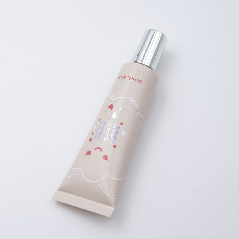 Crème liquide de fond de teint BB OEM15ML, pointe de buse longue, couvercle à vis, Tube cosmétique PE, emballage, crème solaire pour les yeux avec Tube à presser