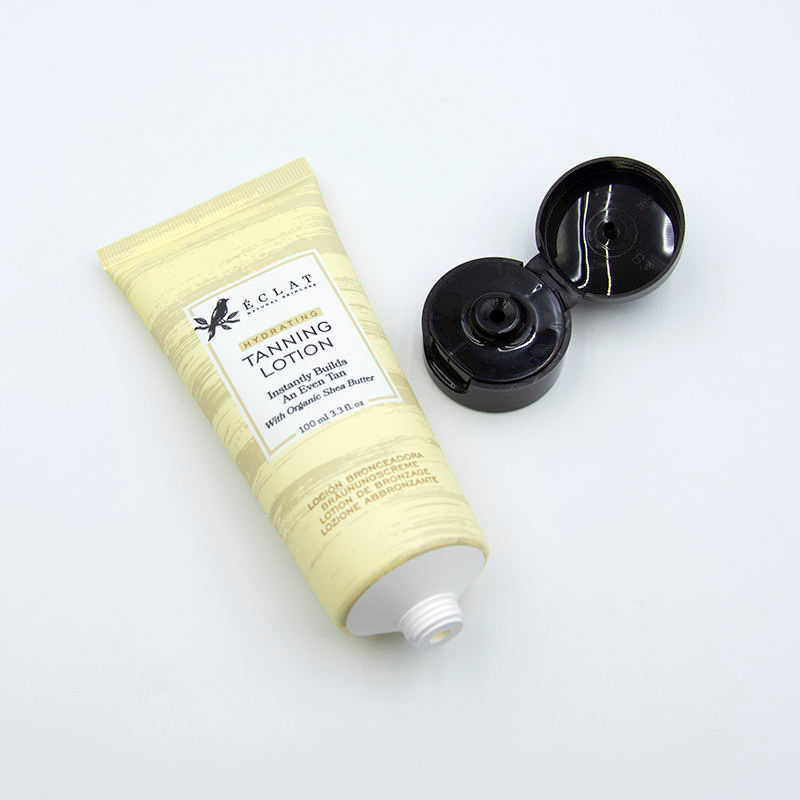 Tube cosmétique mou de lavage de visage d'OEM avec la surface d'estampillage chaude de tube cosmétique en plastique de tube de lotion de corps de dessus de secousse