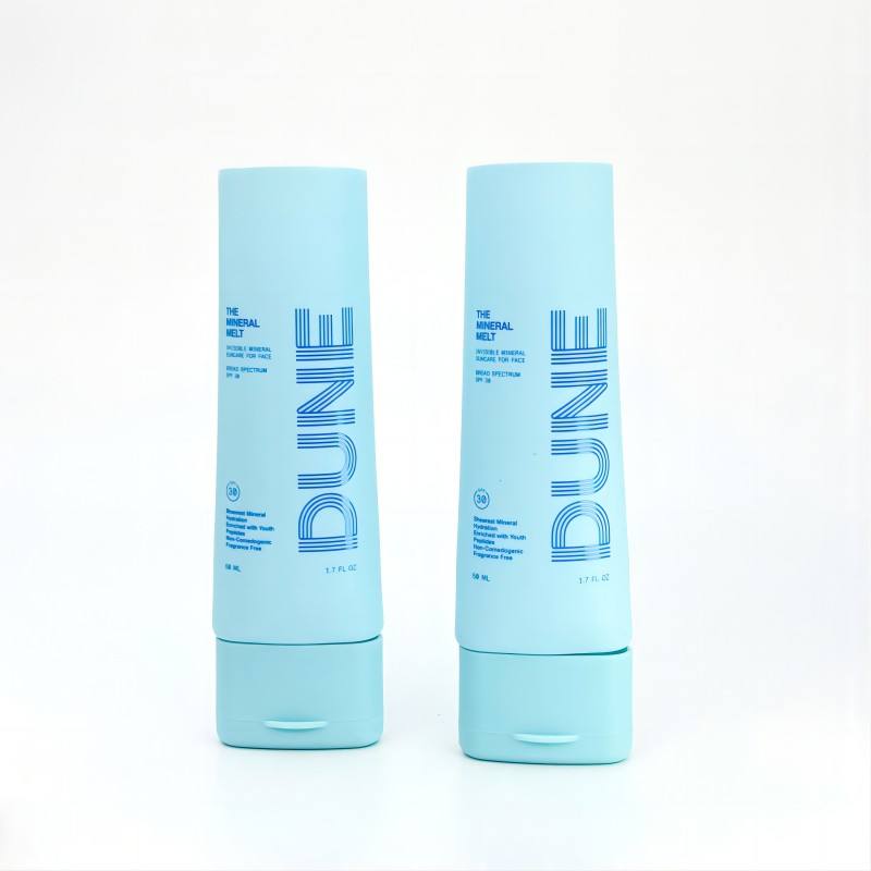 Tube PE vide personnalisé de 50ml/60ml, couvercle rabattable, liquide de fond de teint BB CC crème pour les mains, Mascara, crème pour les yeux, emballage nettoyant