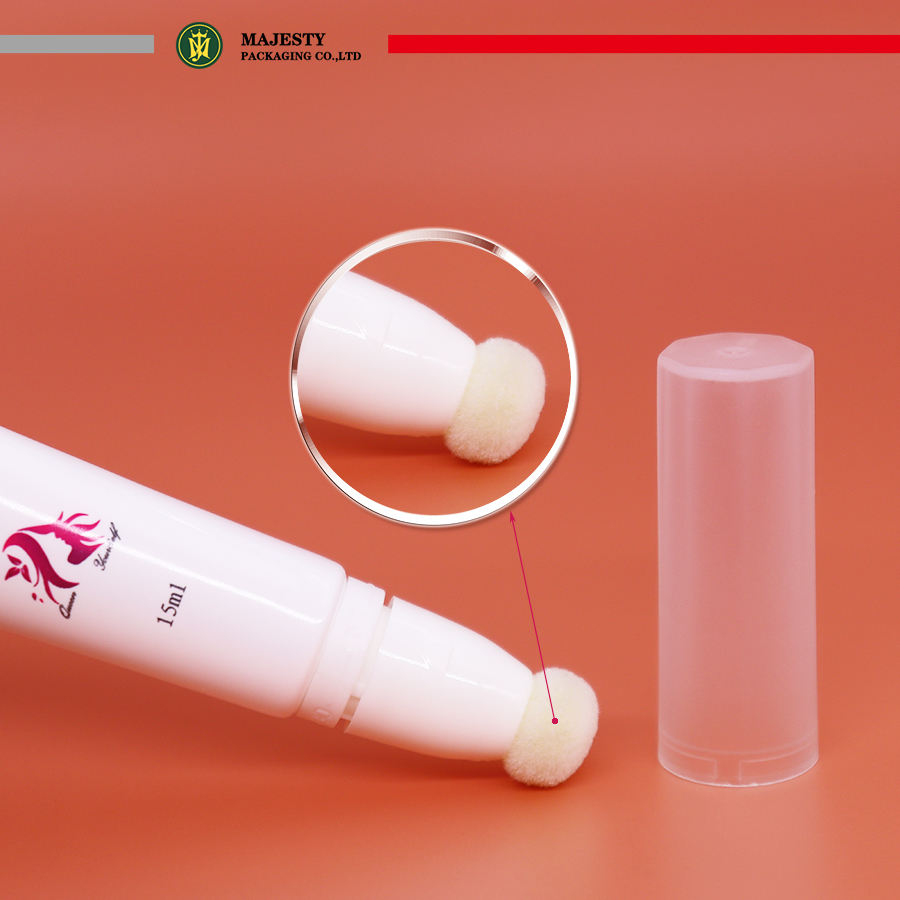 Tube cosmétique en plastique, emballage de rouge à lèvres, Tube de Blush liquide avec applicateur de brosse douce, petit Volume 10ml 15ml 30ml