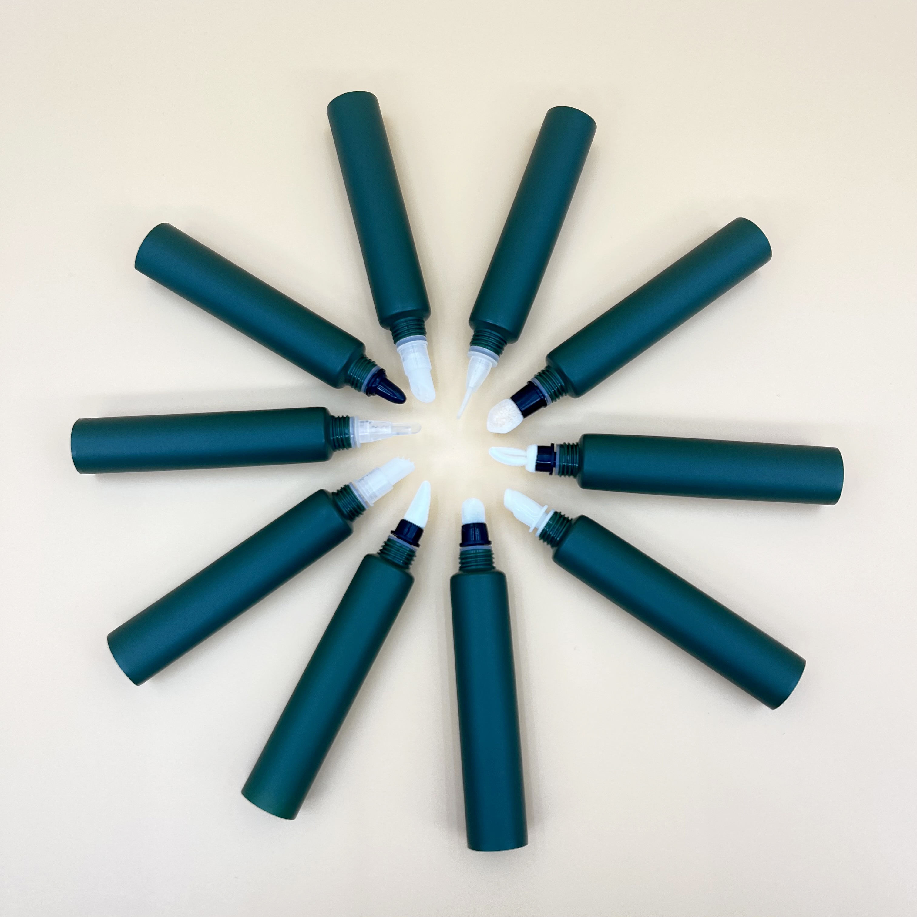 Tubes à presser de luxe pour brillant à lèvres, Surface sérigraphiée, respectueux de la peau, emballage et applicateur de crème pour les yeux