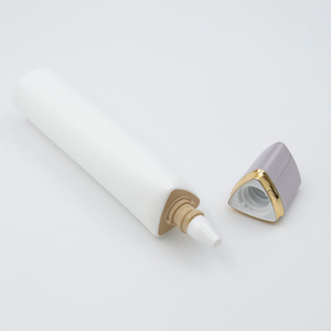 Emballage de tuyau en plastique cosmétique de Triangle de bouche longue d'oem pour la crème solaire de 30 ml et le sérum de soin de peau pour la crème d'oeil