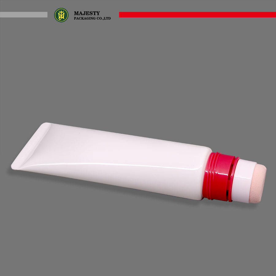 Emballage de tube en plastique cosmétique vide pour le fond de teint liquide et correcteur avec applicateur éponge pour la crème BB