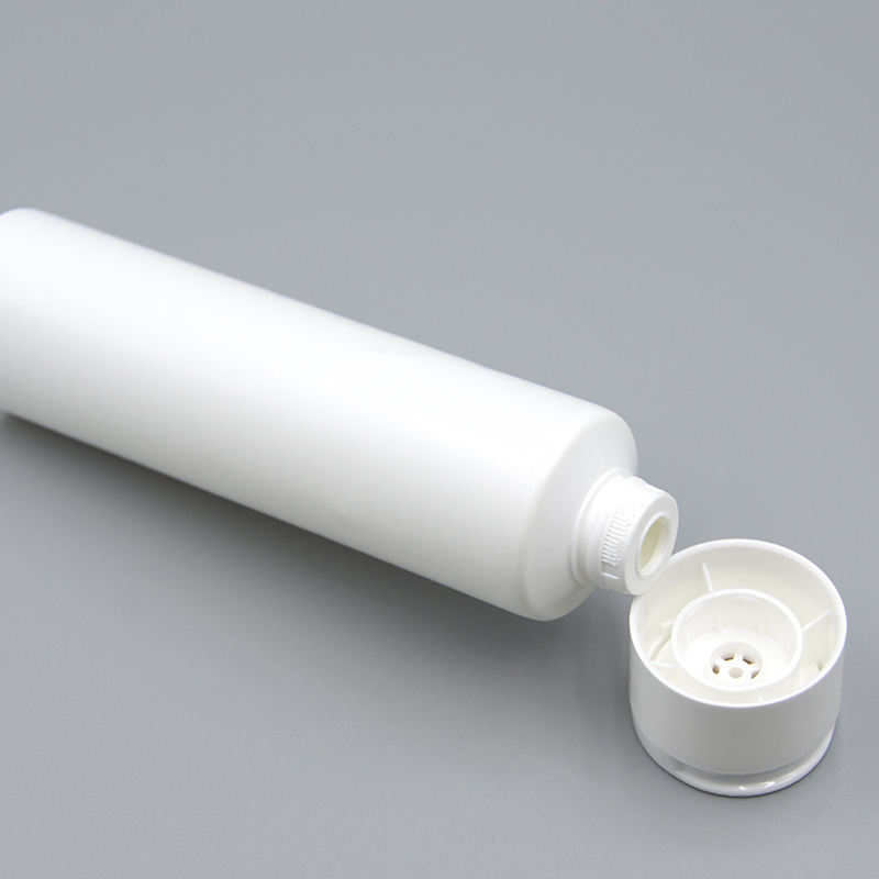 Tube cosmétique en plastique d'usine pour le tube de compression de crème solaire de masque facial de crème pour les yeux avec l'emballage rabattable