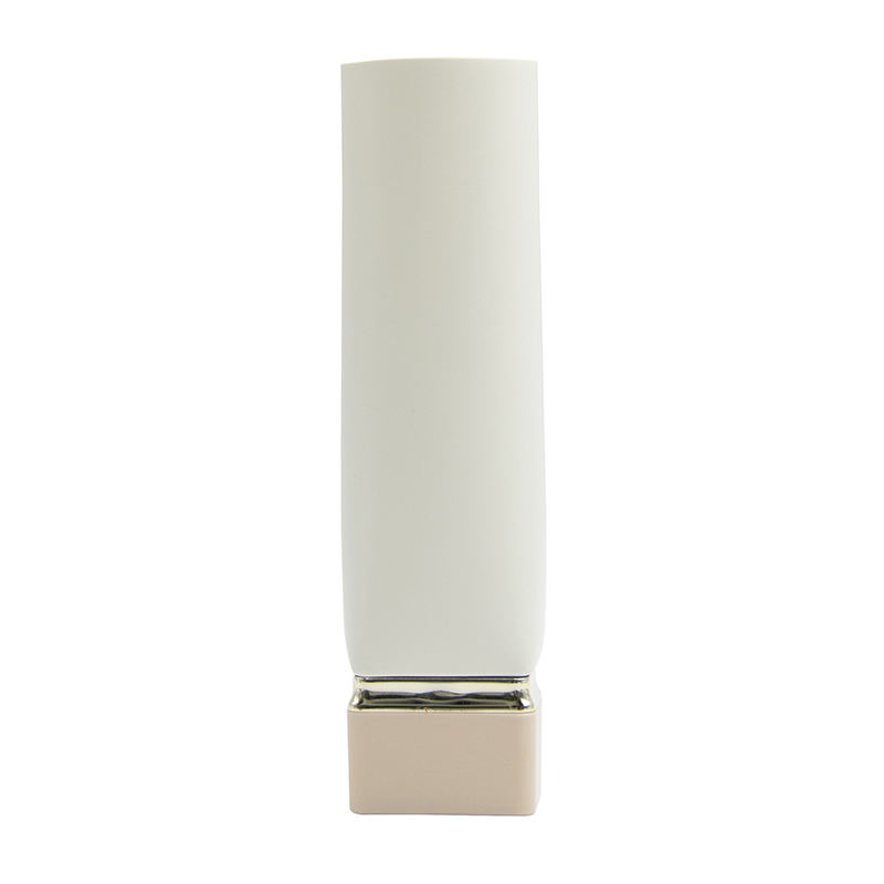 Tube d'emballage cosmétique vide de forme différente OEM pour soins de la peau crème pour les mains crème de fond de teint avec bouchon à vis pour mascara crème solaire