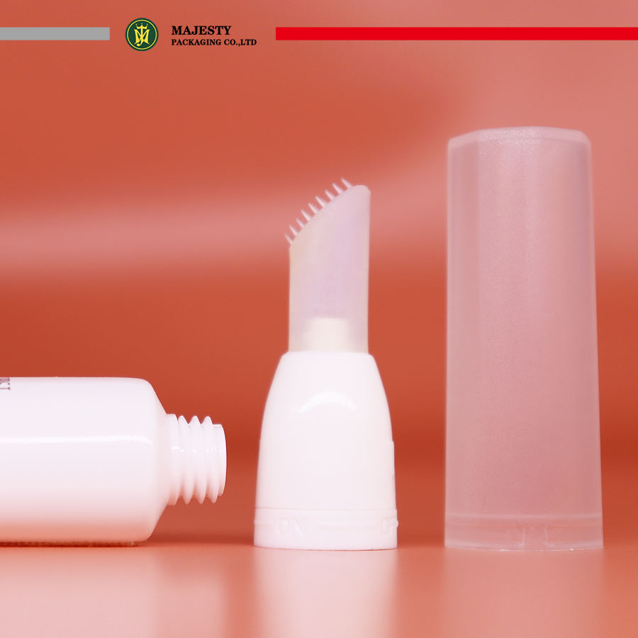 Mini Tubes d'emballage en plastique pour baume à lèvres, avec applicateur en Silicone, récipients vides pour baume à lèvres, Tube à presser de Massage, 5ml/10ml/15ml