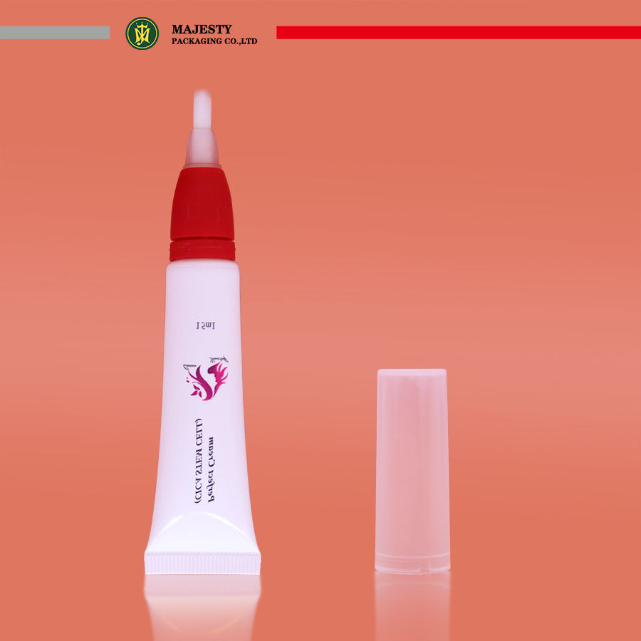 Mini Tubes d'emballage en plastique pour baume à lèvres, 5ml/10ml/15ml, avec applicateur de brosse, conteneurs vides pour baume à lèvres
