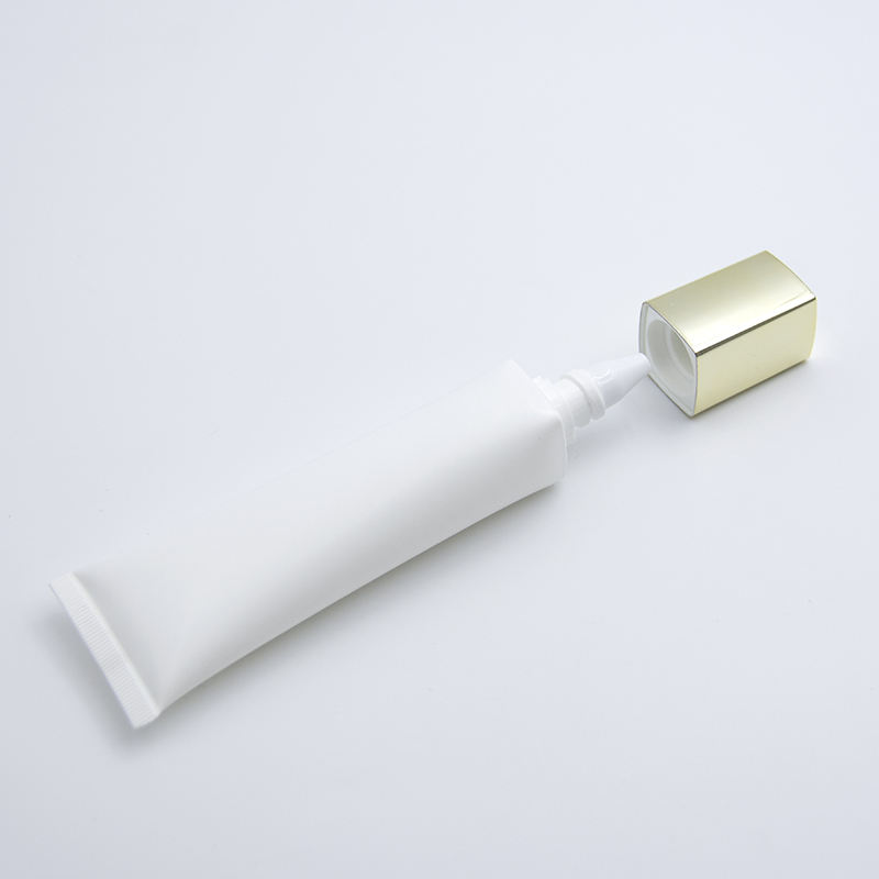 Tube de Gel nettoyant pour le visage, en plastique cosmétique souple de forme carrée OEM, 50ml, utilisé pour le maquillage et le sérum avec dessus à vis