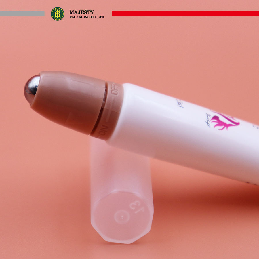 Emballage en tube vide, applicateur en rouleau, idéal pour le parfum, le rouge à lèvres, le baume à lèvres, la crème pour les yeux, l'emballage en tube en plastique, l'emballage cosmétique
