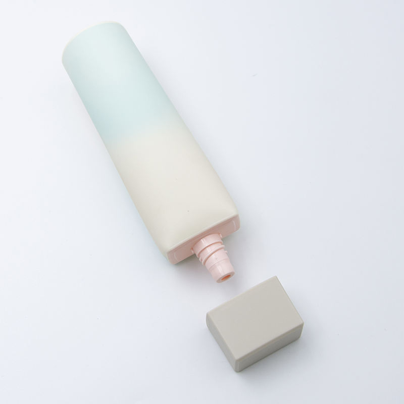Tube cosmétique vide avec bouchon à vis, emballage souple pour fond de teint BB CC crème pour les mains, crème solaire pour les yeux, nettoyant pour masque facial