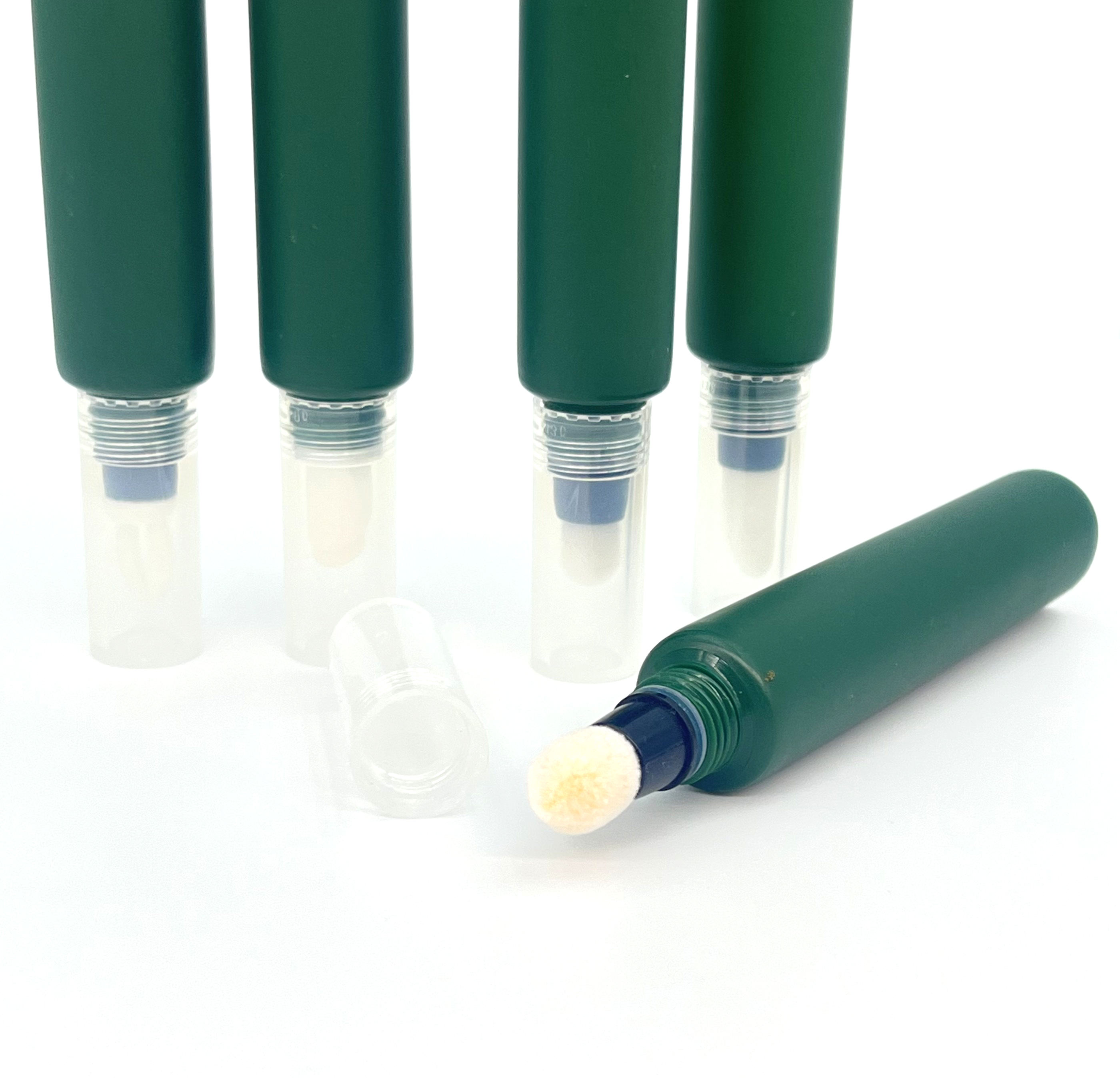 Conteneurs de baume à lèvres personnalisés ronds en plastique écologiques populaires de 10 ml avec applicateur de flocage crème solaire pour les yeux masques de soins de la peau
