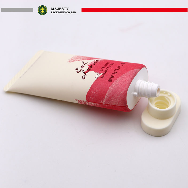Tubes PE à presser plats ovales personnalisés Emballage en plastique vide pour crème solaire BB Crème de fond de teint Crème pour les mains Crème pour le visage avec bouchon à vis