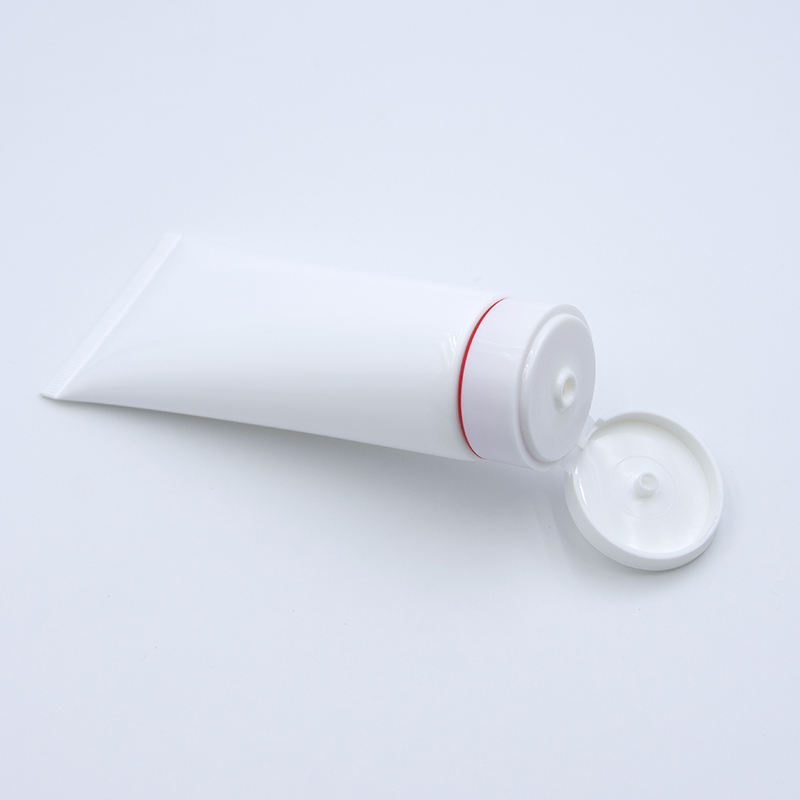 Tube en plastique cosmétique souple de tube de compression de lotion PE vide personnalisé avec dessus rabattable pour la surface de lavage du visage manipulée par estampage à chaud
