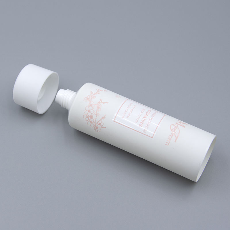 Tubes d'emballage de crème cosmétique pour les mains en PE doux et mat respectueux de l'environnement pour les soins de la peau, masques faciaux de lavage du visage avec espace pour la sérigraphie