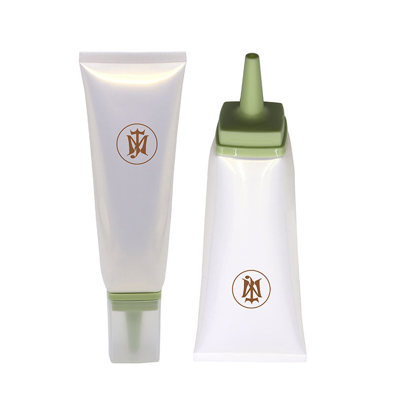 Tubes en plastique de compression de PE de buse longue d'OEM pour des tubes en plastique d'emballage de conditionneur de gel de cheveux de shampooing