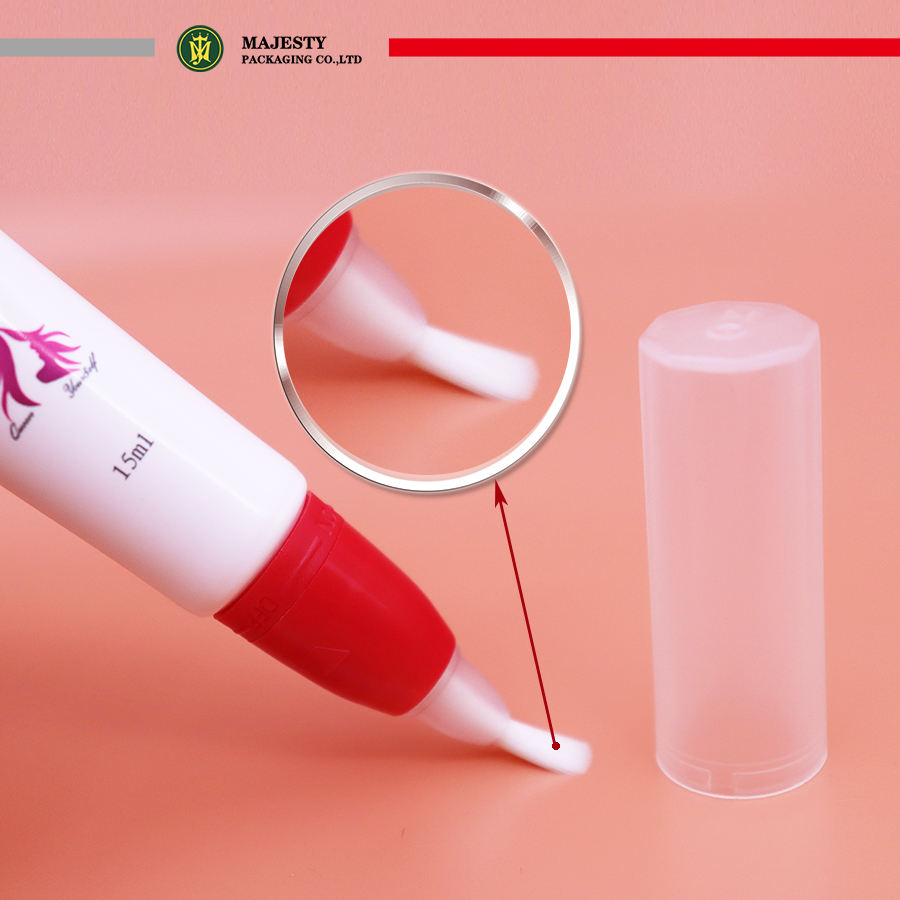 Mini Tubes d'emballage en plastique pour baume à lèvres, 5ml/10ml/15ml, avec applicateur de brosse, conteneurs vides pour baume à lèvres