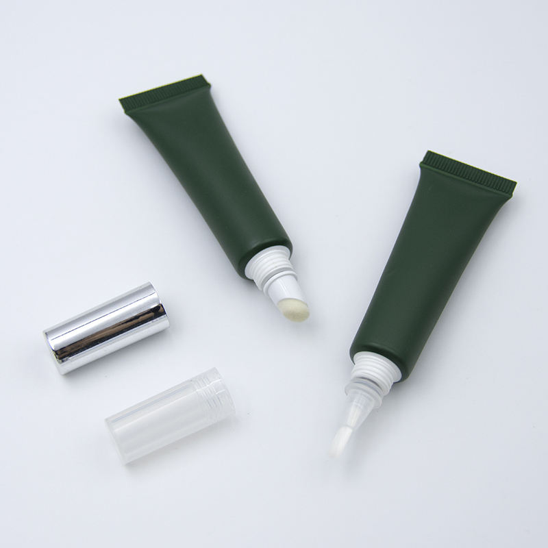 Emballage cosmétique vide en plastique à presser souple, huile pour cuticules, vernis à ongles, Tube d'huile, Tubes de brillant à lèvres, applicateur de baume à lèvres, brosse Spone