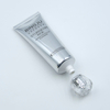 Emballage vide en plastique PE souple imprimé personnalisé de 120ml, estampage à chaud, manipulation de Surface, Lotion nettoyante pour le visage, conteneurs d'emballage