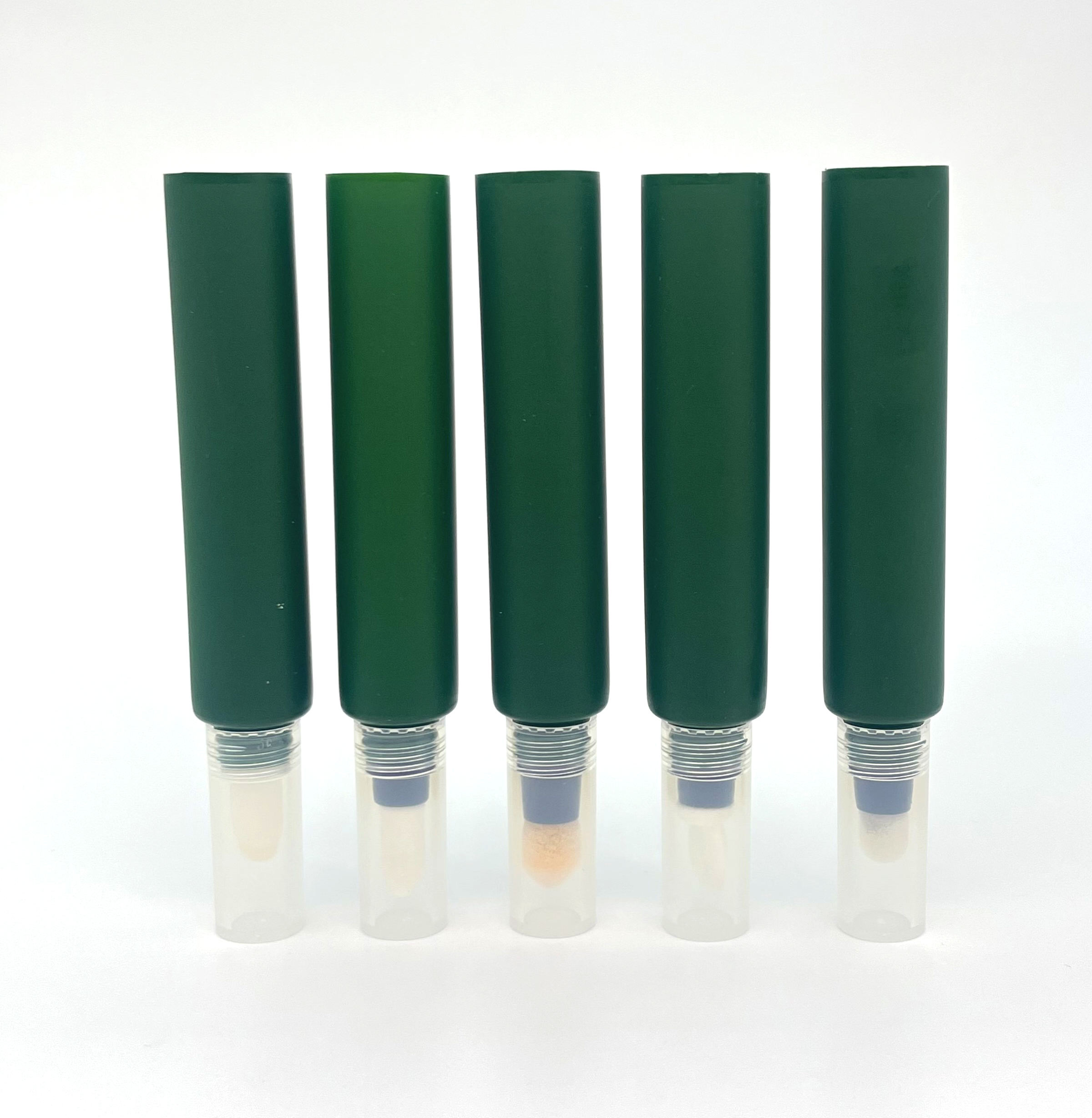 Conteneurs de baume à lèvres personnalisés ronds en plastique écologiques populaires de 10 ml avec applicateur de flocage crème solaire pour les yeux masques de soins de la peau