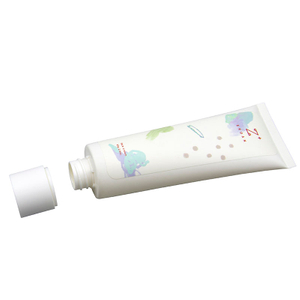 Tube en plastique souple personnalisé pour le lavage du visage et la lotion, emballage de crème pour les mains avec couvercle supérieur torsadé, conception personnalisée