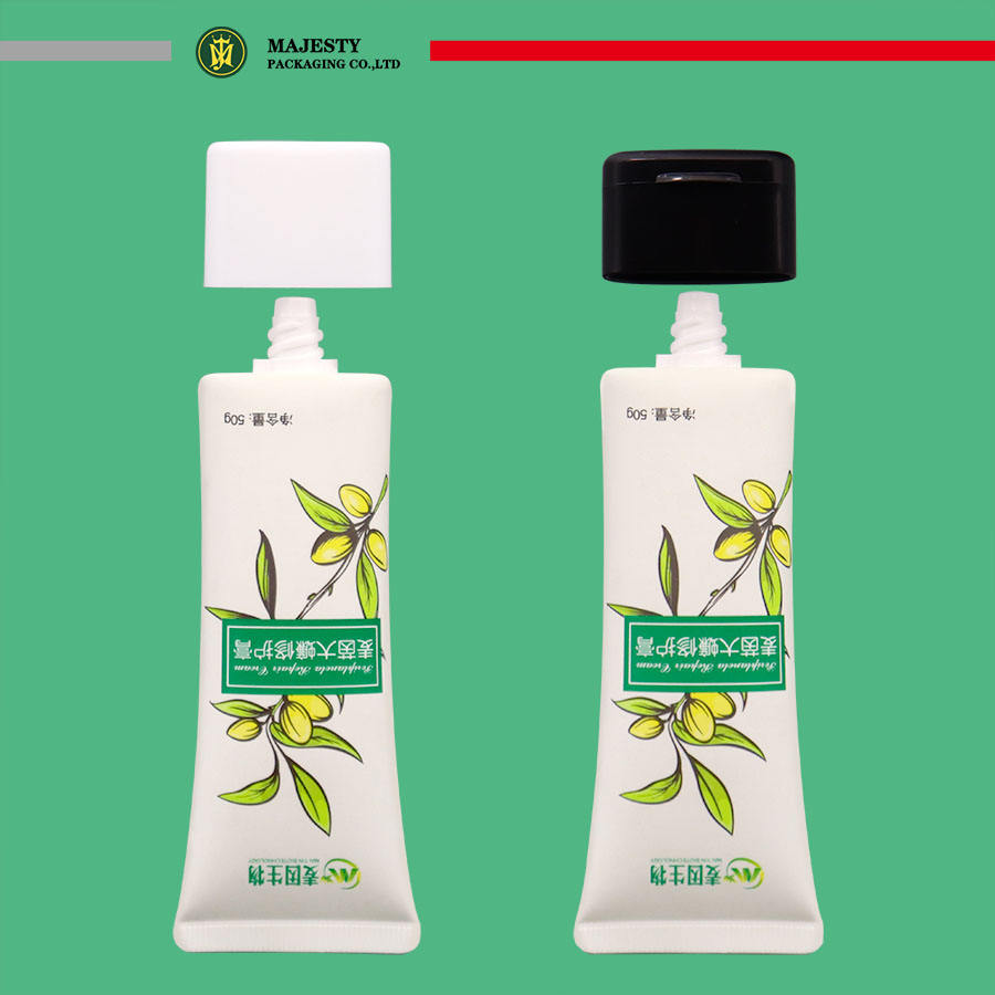 Forme ovale personnalisée de tube en plastique de 50 ml pour la crème pour le visage BB crème et la crème solaire-pour l'emballage cosmétique